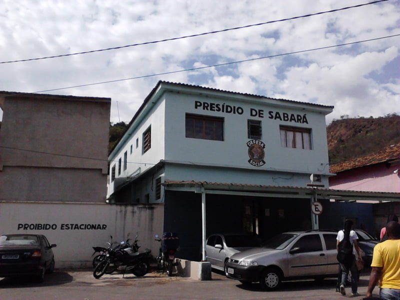 Três detentos fugiram do presídio aqui em Sabará
