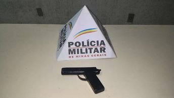 Polícia apreende jovem de 15 anos com réplica de pistola no Centro de Sabará