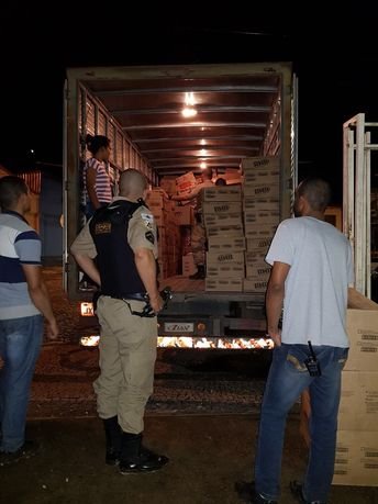 Polícia descobre esconderijo de cargas roubadas em Sabará