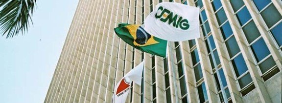 Cemig lança concurso com 250 vagas para eletricista de redes de distribuição