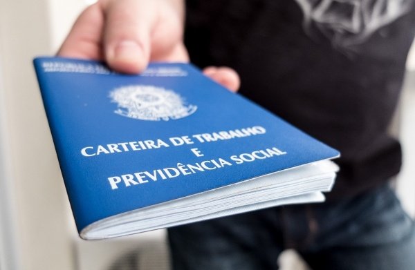 Minas Gerais lidera geração de empregos no país em outubro