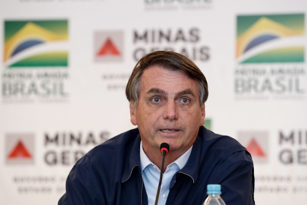 Bolsonaro anuncia R$ 892 milhões para cidades atingidas pela chuva