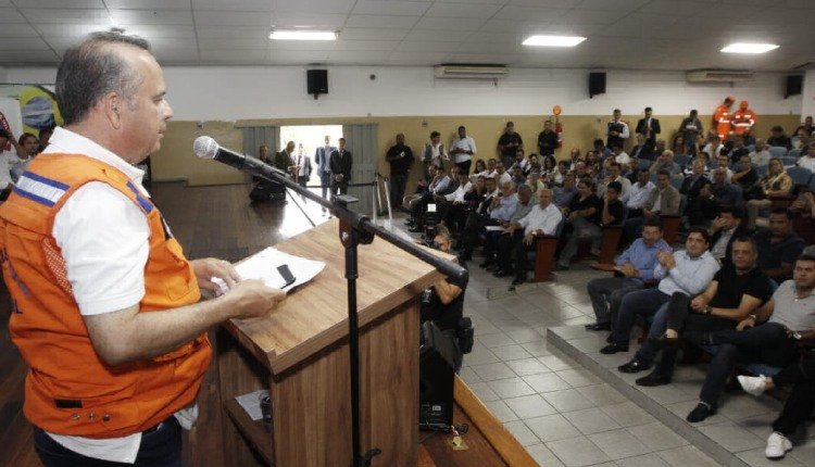 Ministro anuncia R$17 milhões para 35 cidades atingidas pela chuva. Sabará não está na lista