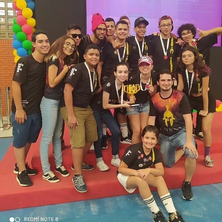 Equipe do Campus Sabará conquistou o segundo lugar no Torneio de Robótica, agora estão precisando de sua ajuda!