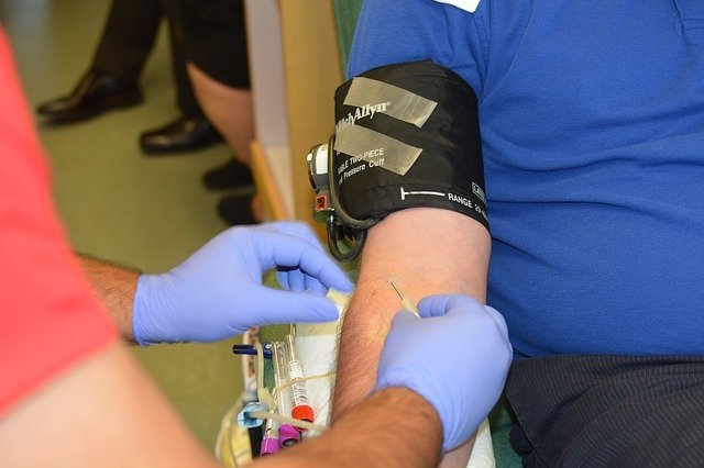 Com estoques em queda, Hemominas convoca doadores de sangue