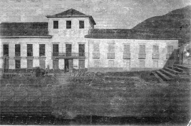 Casarão do Barão de Sabará que ficava na Praça Melo Viana