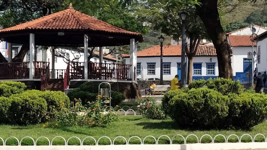 Praça Santa Rita receberá feira de arte e artesanato no mês de julho