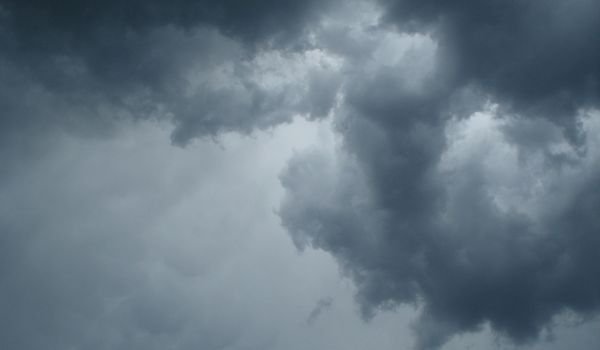 Alerta de chuva forte na região: risco de deslizamentos aumenta, confira a previsão para esta quarta-feira