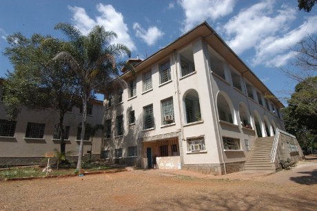 Fhemig tem mais de 60 vagas abertas para profissionais de nível técnico e superior