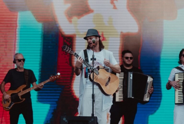 Aniversário de Sabará com Trio Paradadura e Falamansa