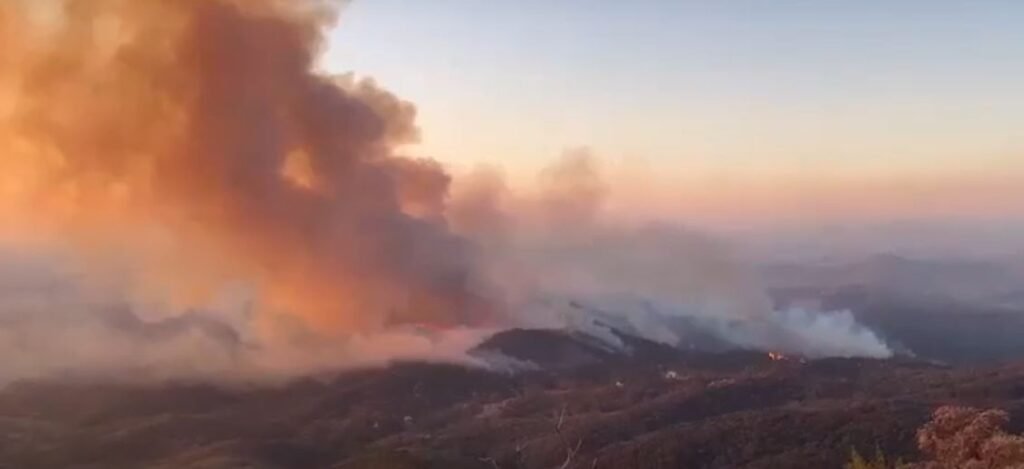 Incêndio na Serra da Piedade entra no terceiro dia de combate