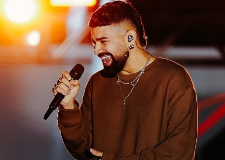 Dilsinho no Aniversário de Sabará? Cantor publica agenda com show na cidade. Confira!