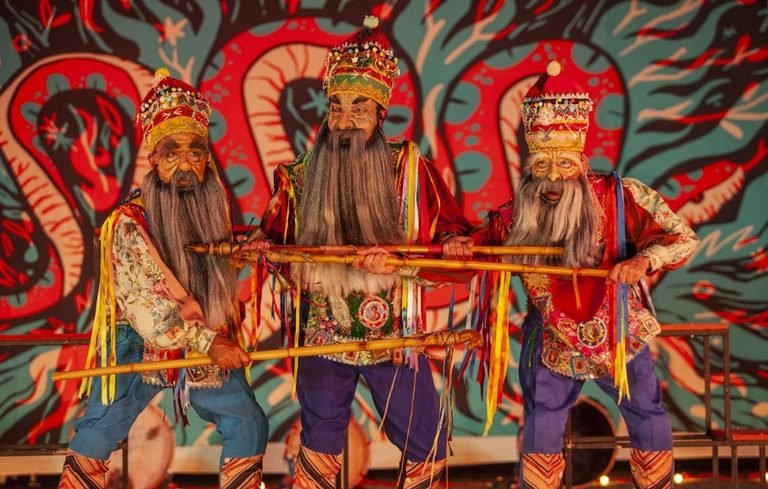 Cine-Teatro Bandeirante, em Sabará, terá apresentação gratuita de “Mbaé’Tatá”